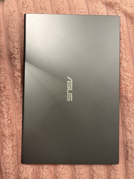Vând laptop ASUS VivoBook 15 X515MA, model X515MA-BR662