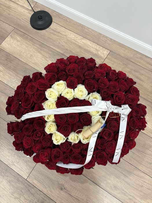 Цветы свежие розы,буква Д