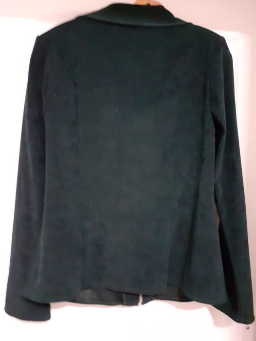 Дамски костюм, размер 44, маслено зелен цвят