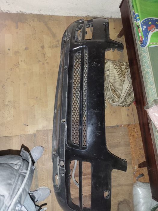 Бампер и крыло на туарег