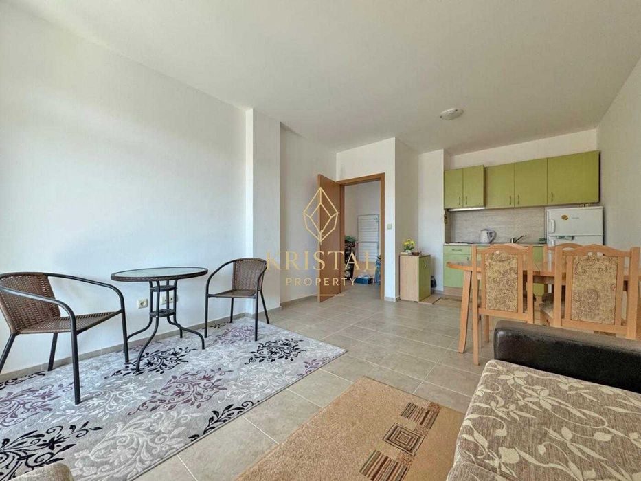 Продава се Двустаен апартамент в к.к. Слънчев бряг - 66 кв.м за 1114 €/кв.м - Снимка #2