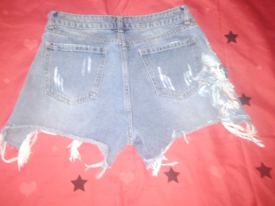 Pantaloni scurti BLUGI CU PAIETE