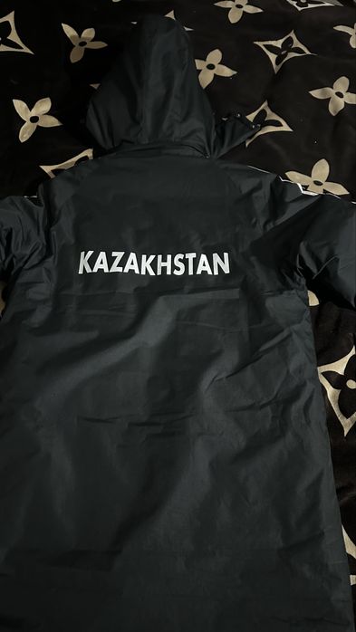 Осенний куртка Казахстан