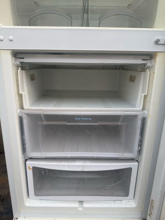 Продам холодильник