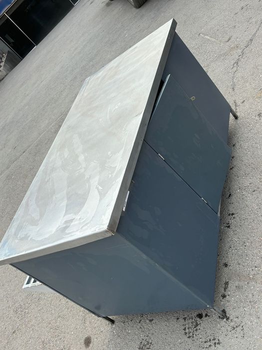 Стол по торговлием