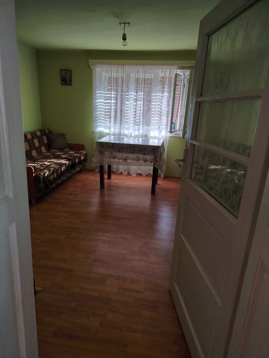 Vând casa la 40 km de Oradea