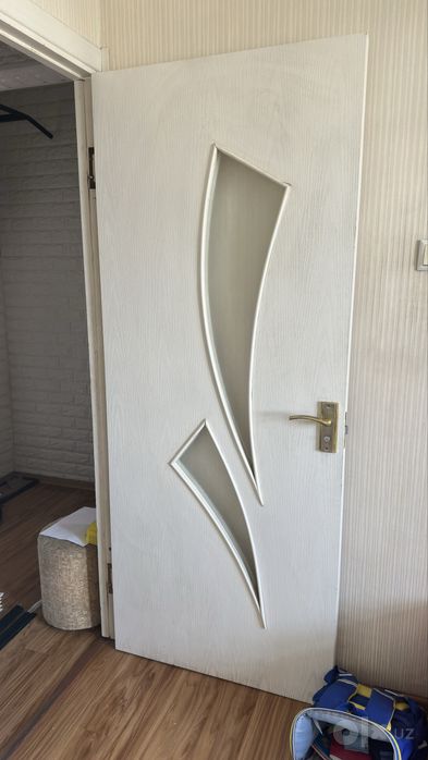 Продам двери б/у
