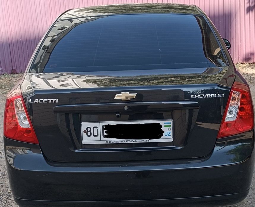 Продаётся Lacetti 1.8