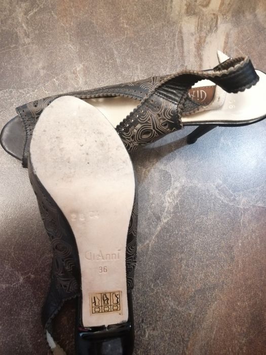 Сандали Gi Anni на висок ток