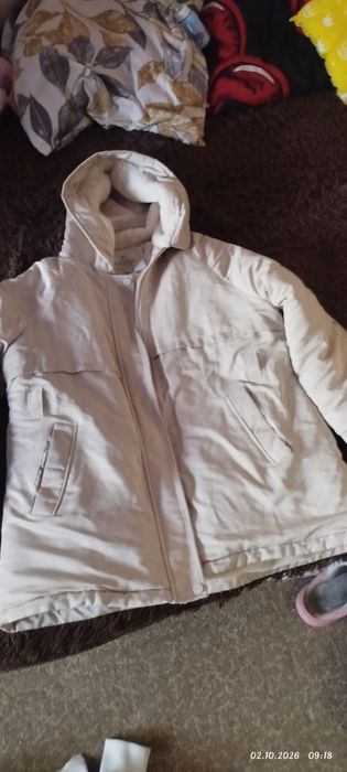 Продам женские куртки