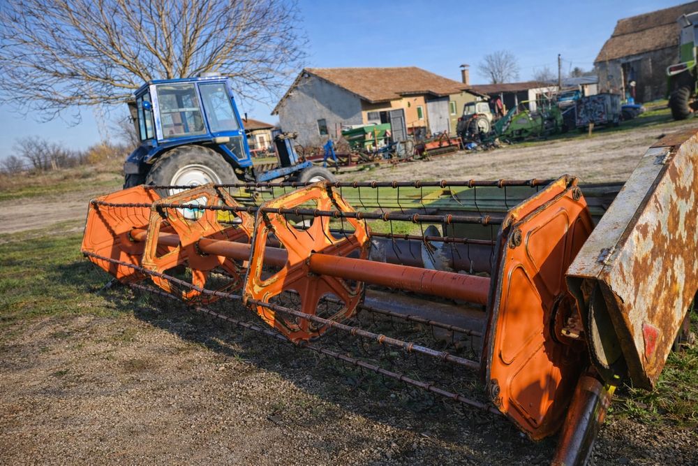 Комбайн CLAAS Dominator 96 – работещ, готов за жътва!