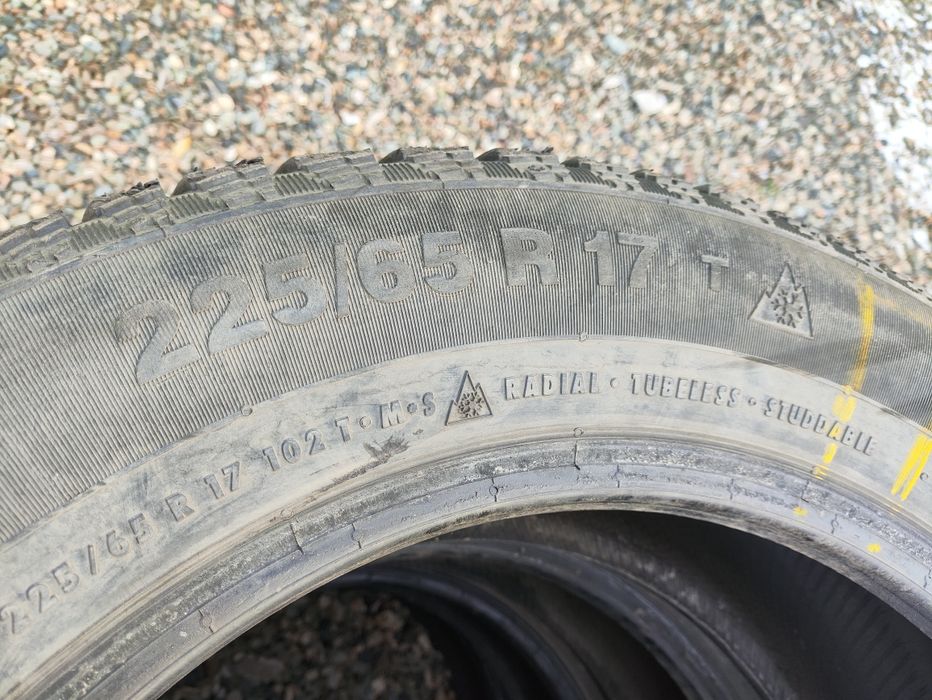 Продам шины зимние R17