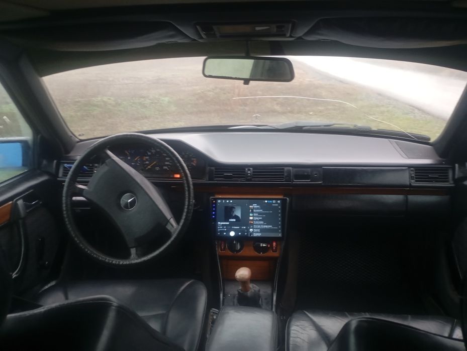 Продам Мерседес 124