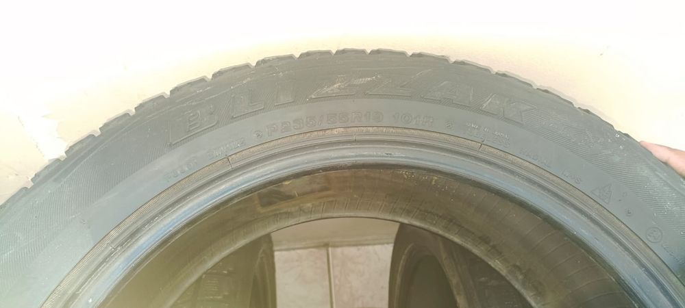 Шины BRIDGESTONE 235/55/19