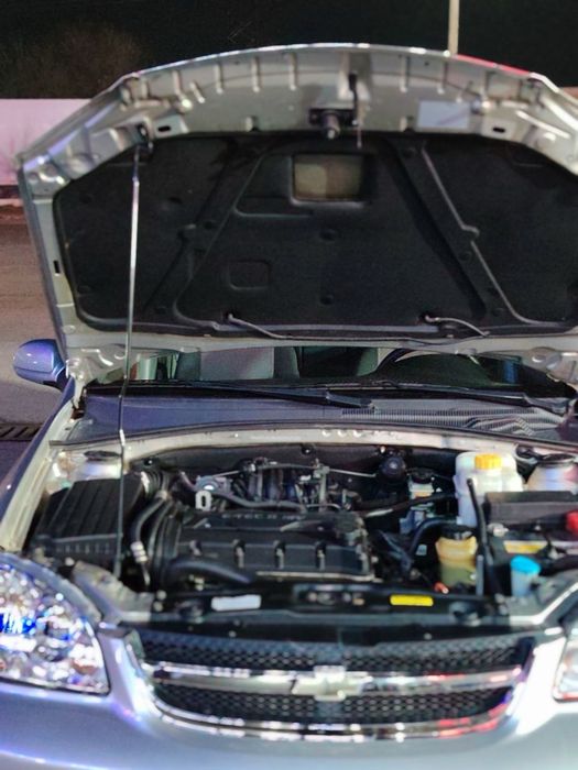Chevrolet Lacetti 1.6 avtomat