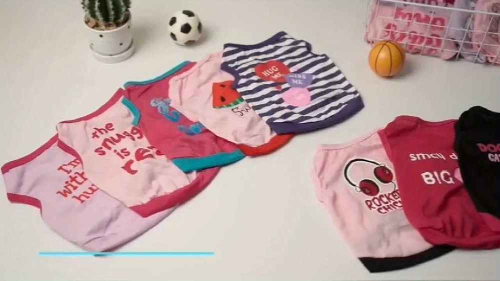 Пуловери за кучета с различен дизайн