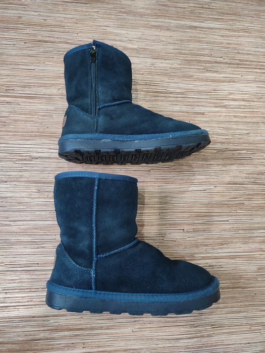 Продам угги 38 размер