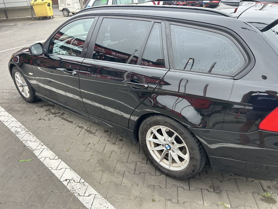 BMW 3 Series 2011 — imagine 4