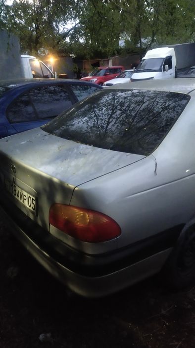 Автомобиль Toyota