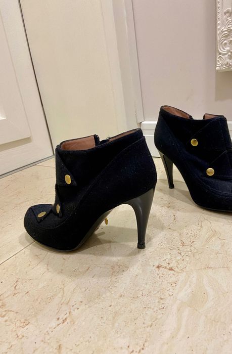 Armani обувки с ток 39 н