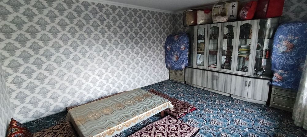 12 сотихли ховли сотилади 7 хона уйи 1 та коридор нархи 65000 $ к бор