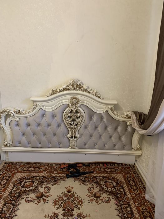 Спальный гарнитур 35000