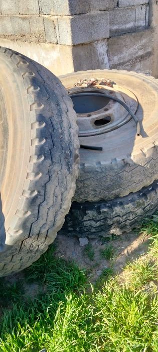 Продам шиины с дисками р12