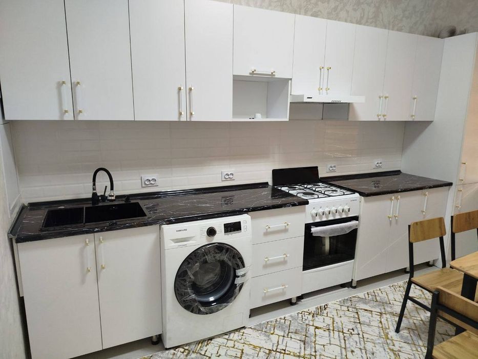 Alisher Navoiy universiteti yonida