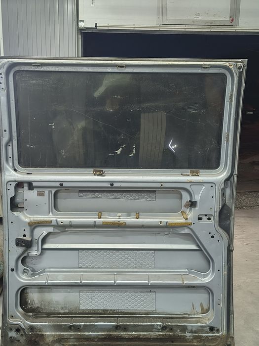 Продам дверь боковую т4