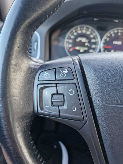Volvo V60, T4, 1.6 , benzină, distronic