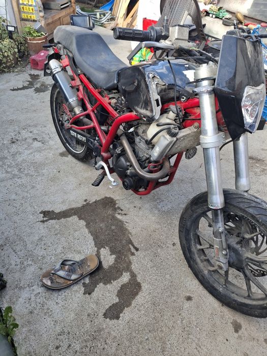 Derbi mulhacen 125 4t не довършен проект