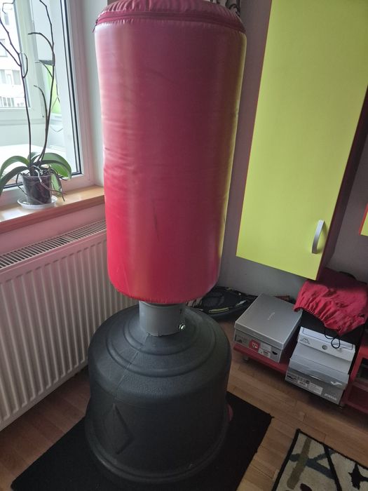 Sac de box cu suport pe podea