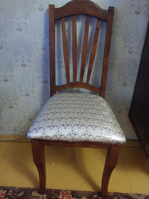 Продам новые мягкие стулья