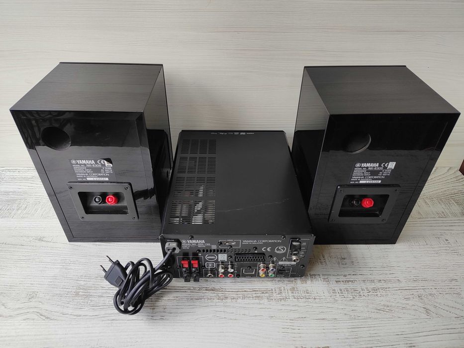 Премиум Hi-Fi система Yamaha PianoCraft (DRX-730 + NX-E300) – Пиано лак