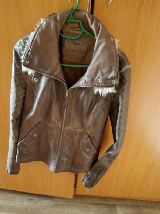 Куртки.  весеннии.  И. Кожаные