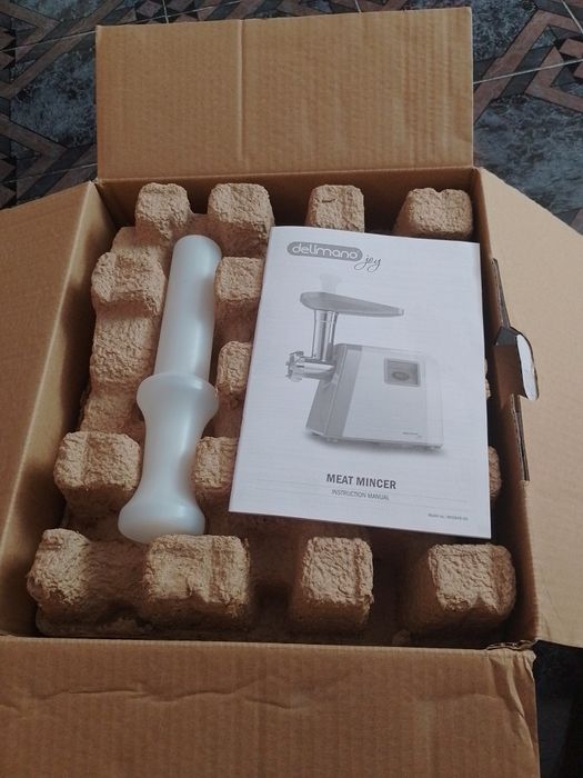 Месомелачка, нова