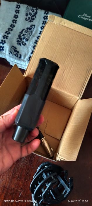 Канденсаторный микрофон студия