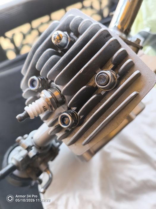 Motor 80cc foarte puțin uzat