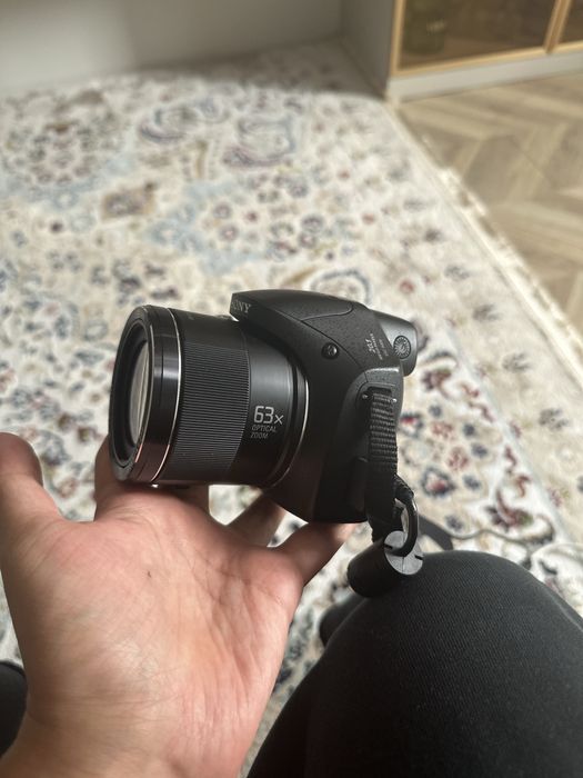 Продам камеру Sony DSC- H400