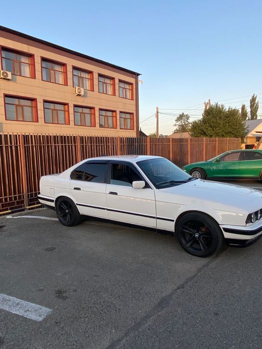 Продам bmw 525/е34