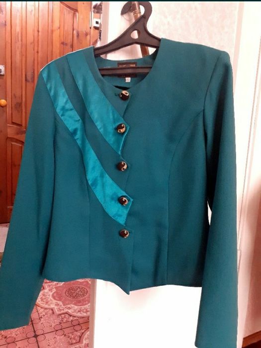 Разгрузка гардероба.