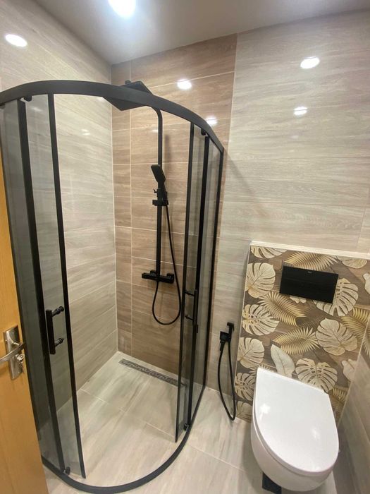 Дава се под наем Тристаен апартамент в София, Център - 86 кв.м за 766.94 € - Снимка #9