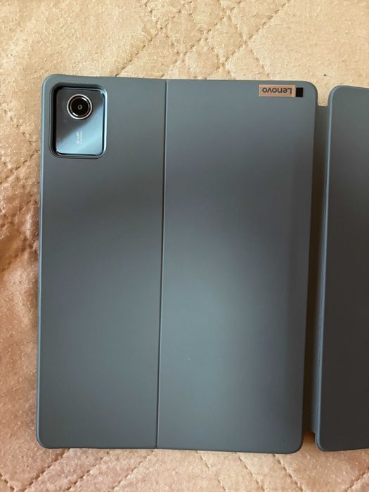 Lenovo Tab M11 with Tab Pen + Folio Case - в перфектно състояние