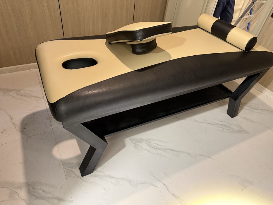 Кушетка модель Tesla для массажа, массажный стол для спа салонов
