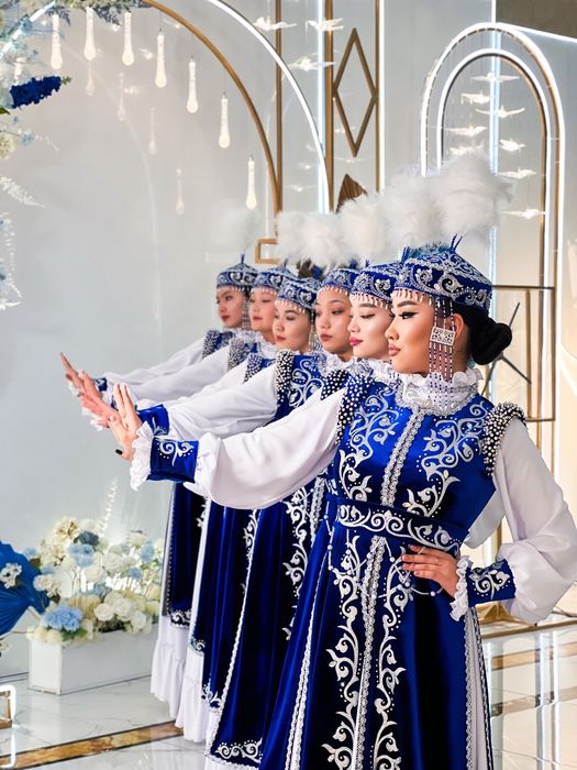 Танцевальные костюмы