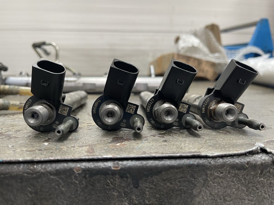 Kit injectie bmw 320d 177 cp BMW 520d 177 cp COD INJECTOARE 7805428