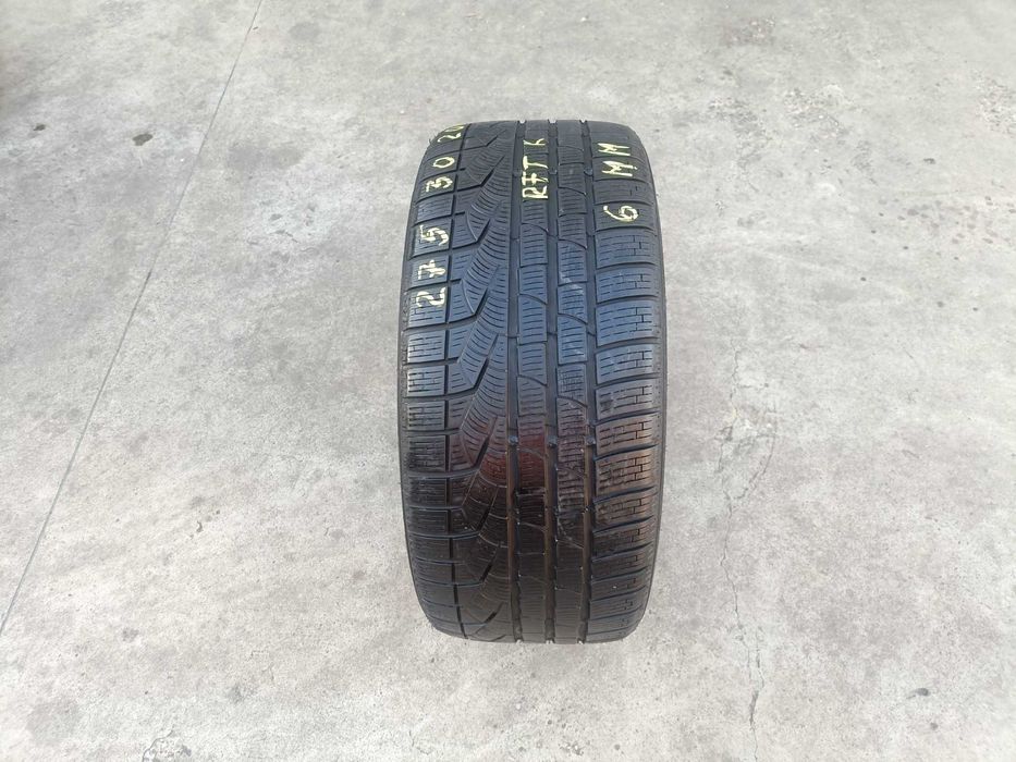 O anvelopa iarna 275 30 20 pirelli sottozero run flat pr fil 6 mm