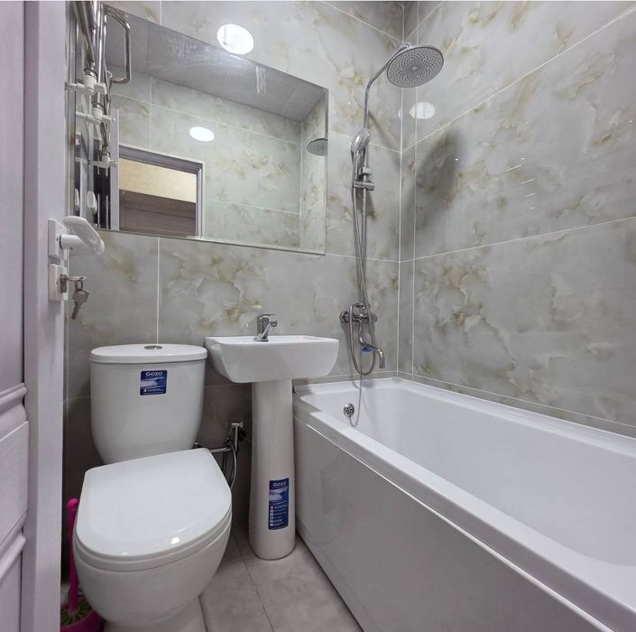 1/1/4 Ялангач,ориентир 187 школа,кирпич,новый ремонт,28 м2.47.000 уе