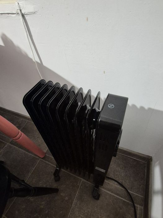 Бургас Нов маслен радиатор за отопление