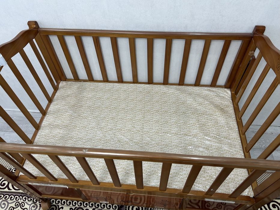 Продается манеж б/у